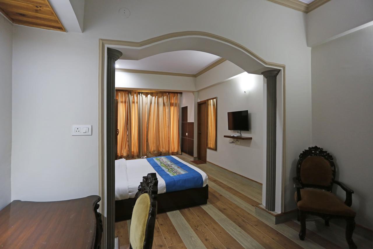 The Naldehra Hotel Shimla Exterior foto